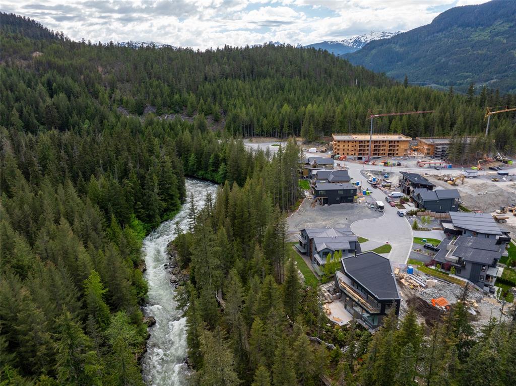 1730 River Run Place