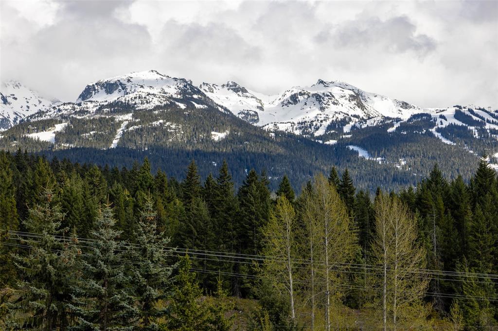 #210 – 8080 Nicklaus North Boulevard