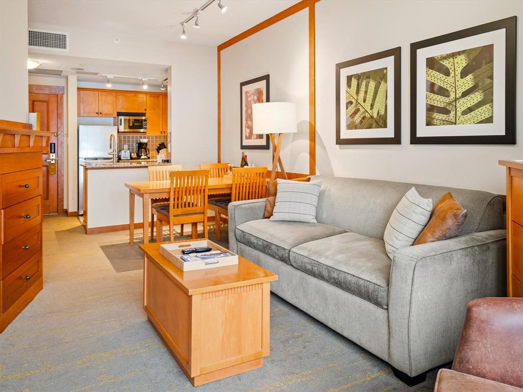 #602 – 4320 Sundial Crescent