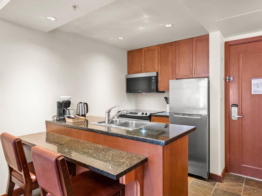 #3303 – 4299 Blackcomb Way