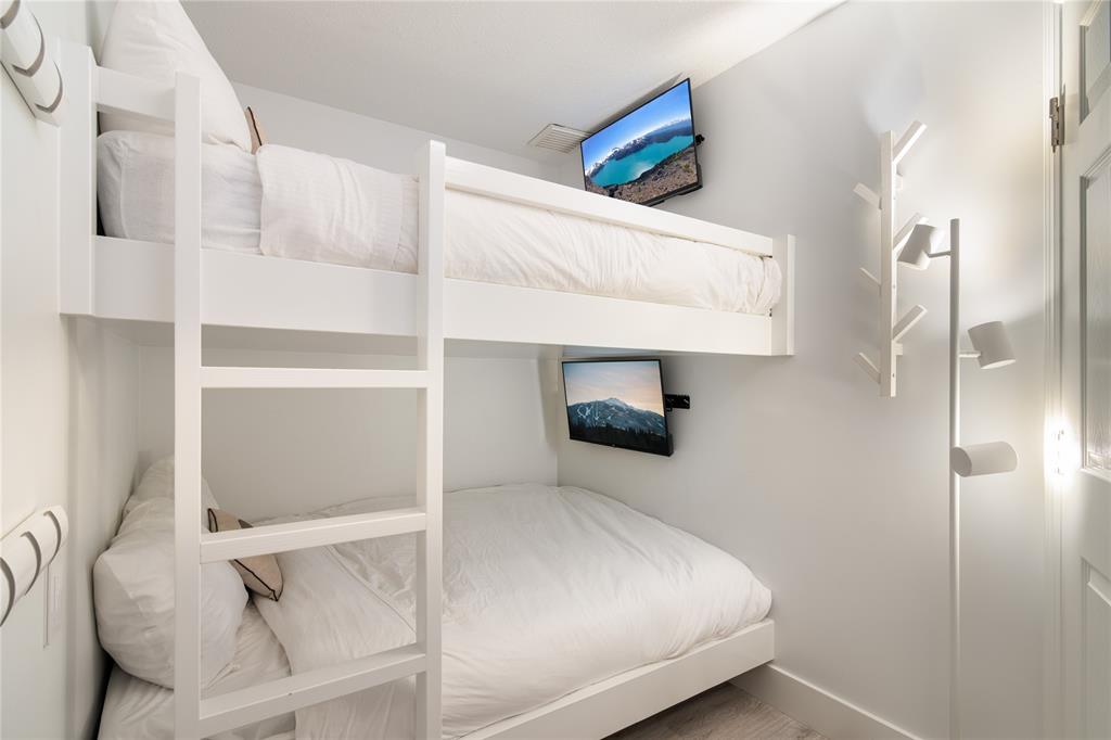 #204 – 4360 Lorimer Road