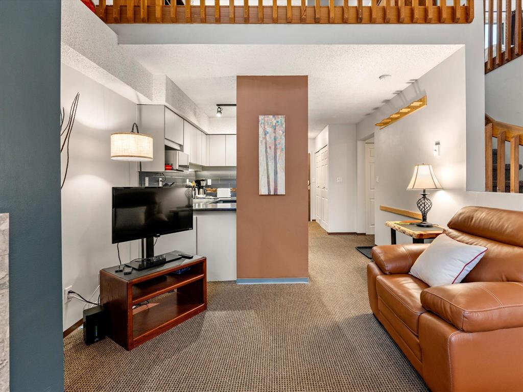 #320 – 2021 Karen Crescent