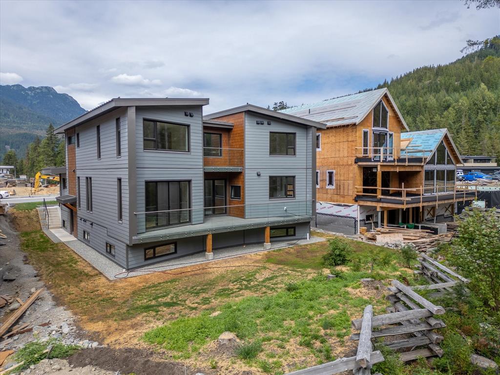 1710 River Run Place