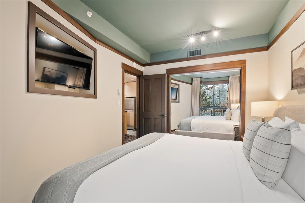 #315 – 4320 Sundial Crescent