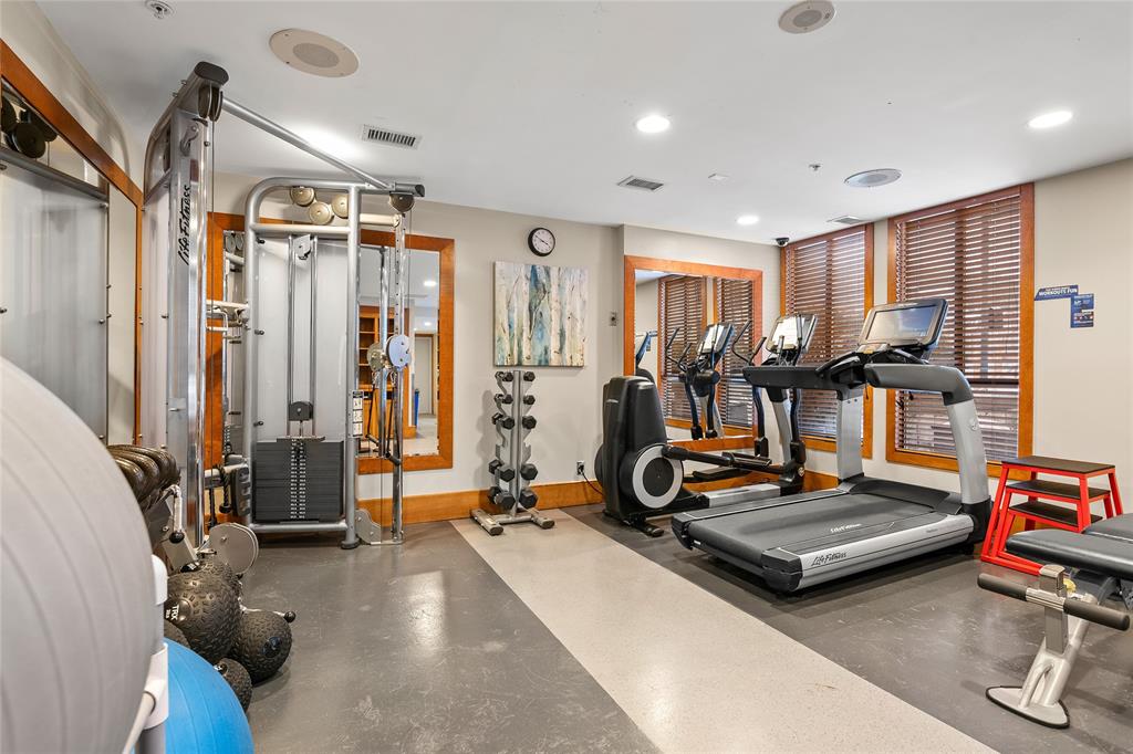 #315 – 4320 Sundial Crescent