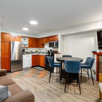 #24/24A – 4388 Norhtlands Boulevard