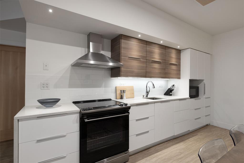 #105 – 4365 Northlands Boulevard