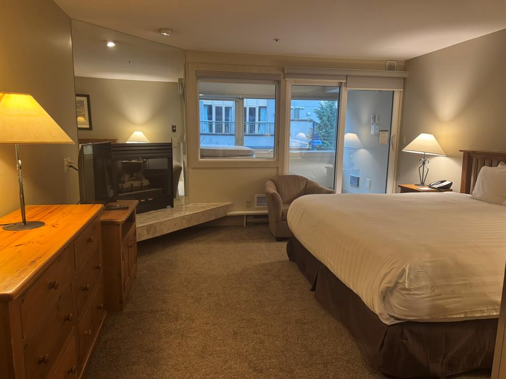 #207/307 – 4321 Village Gate Boulevard