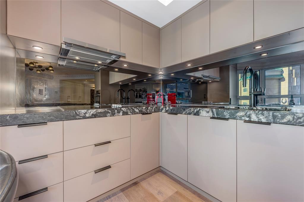 #401 – 4557 Blackcomb Way