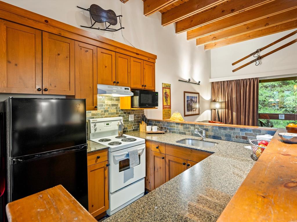 #515 – 4200 Whistler Way