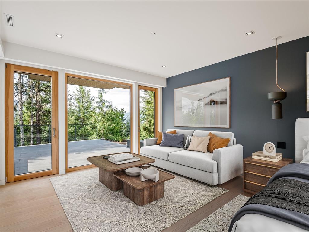 2925 Kadenwood Drive