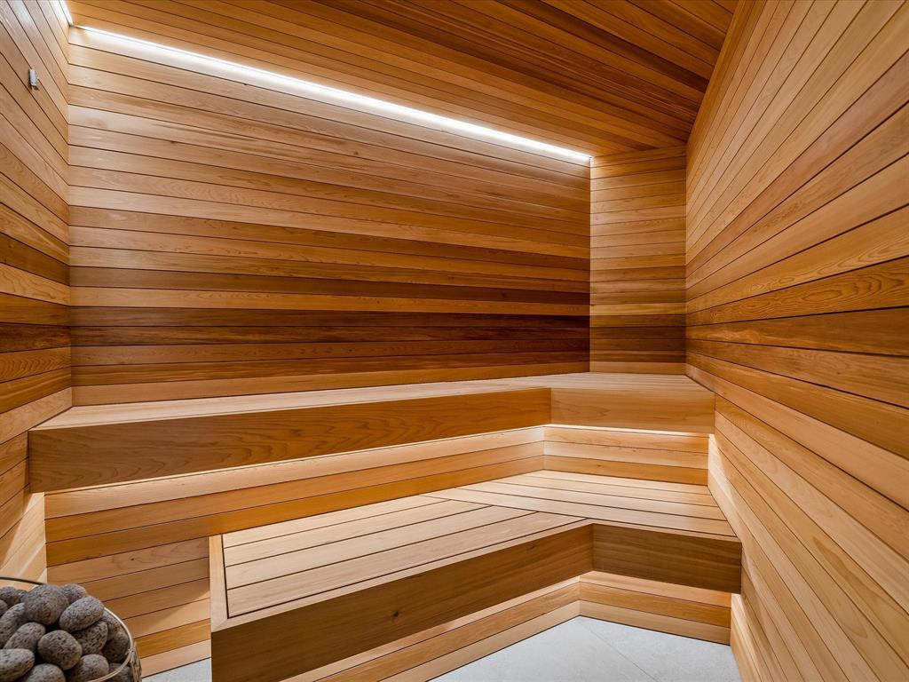 2925 Kadenwood Drive