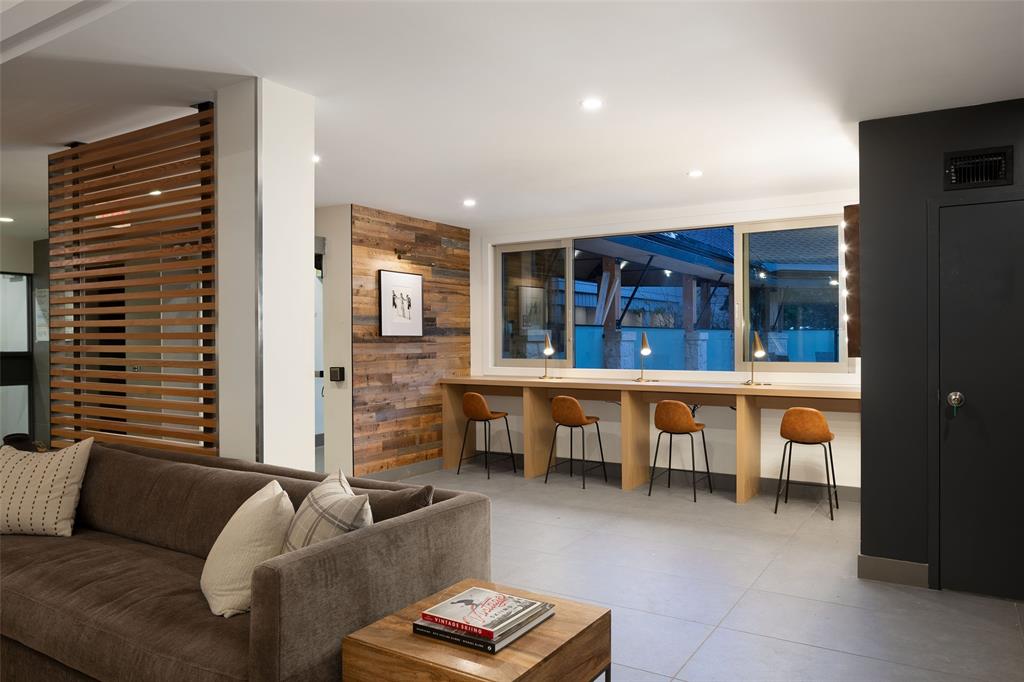 #110 – 4365 Northlands Boulevard