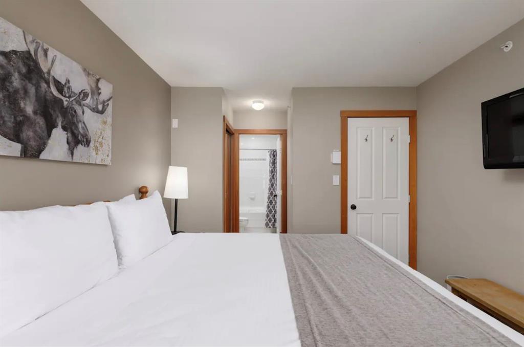 #15 – 4385 Northlands Boulevard