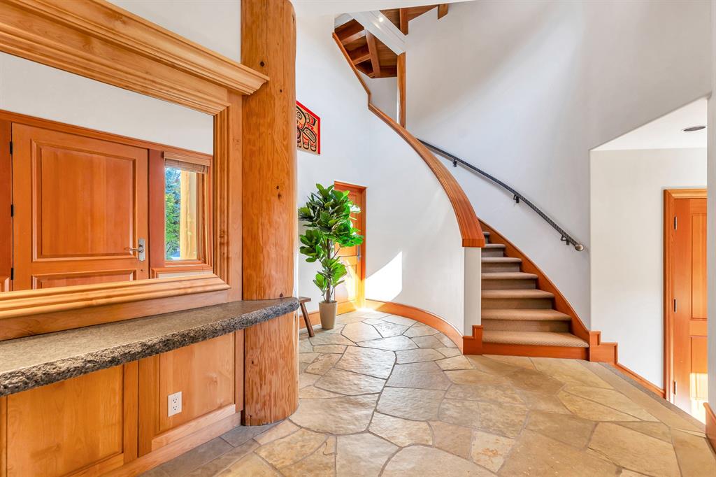 8059 Nicklaus North Boulevard