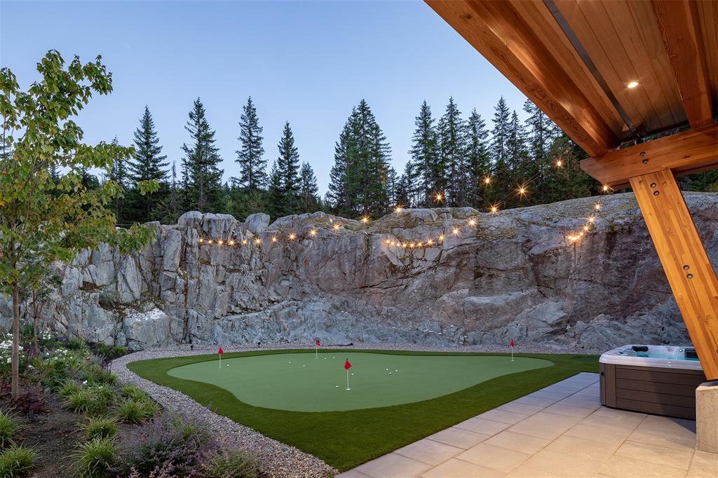 1600 Southlands Lane