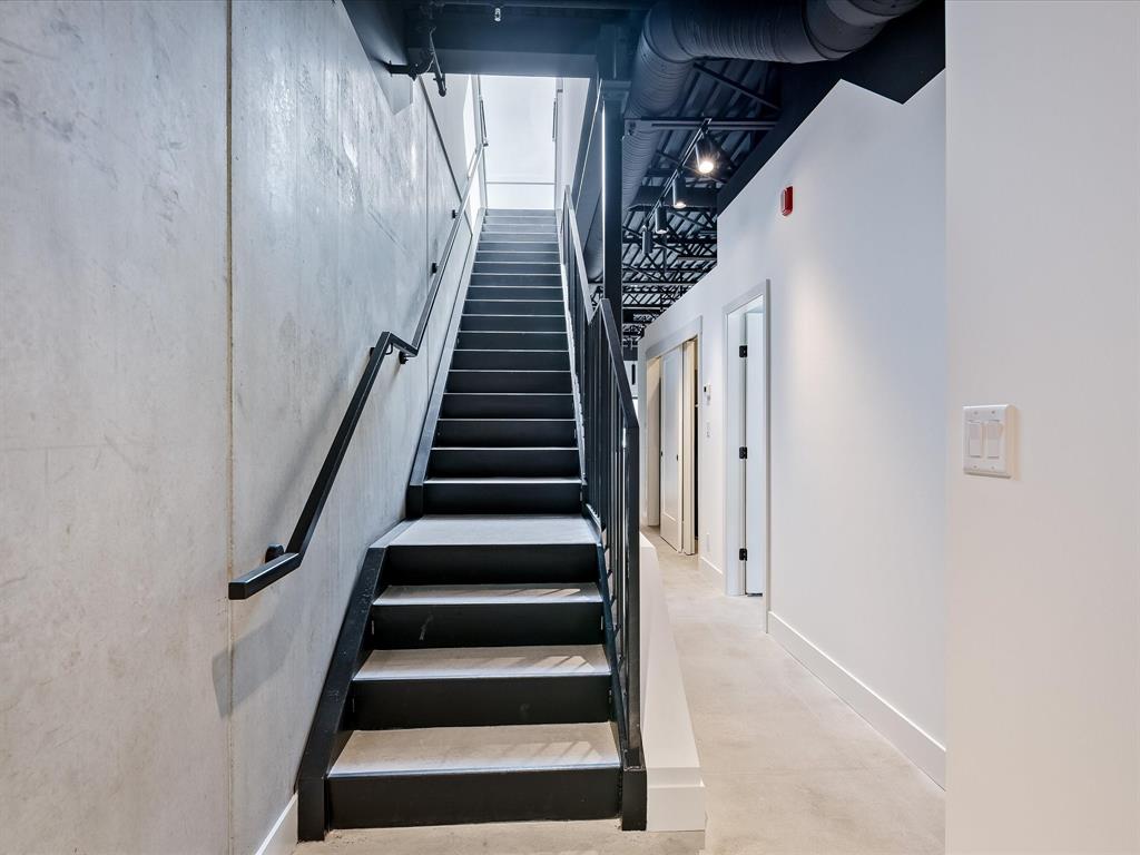 #24 – 7342 Industrial Way