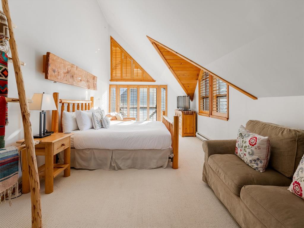 #37 – 4700 Glacier Drive