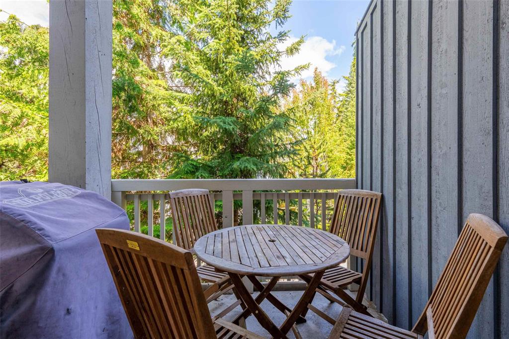 #4 – 4661 Blackcomb Way