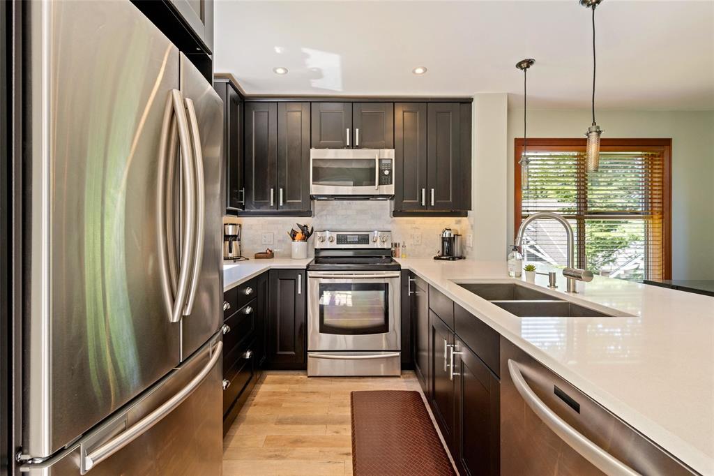 #4 – 4661 Blackcomb Way