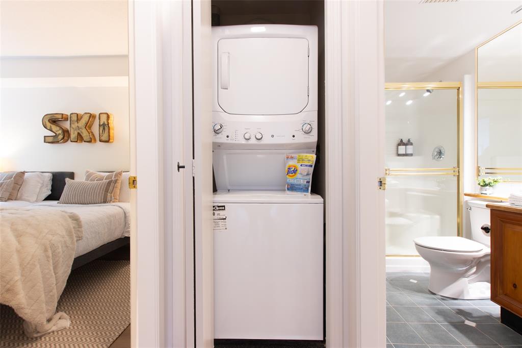 #7 – 4890 Painted Cliff Road