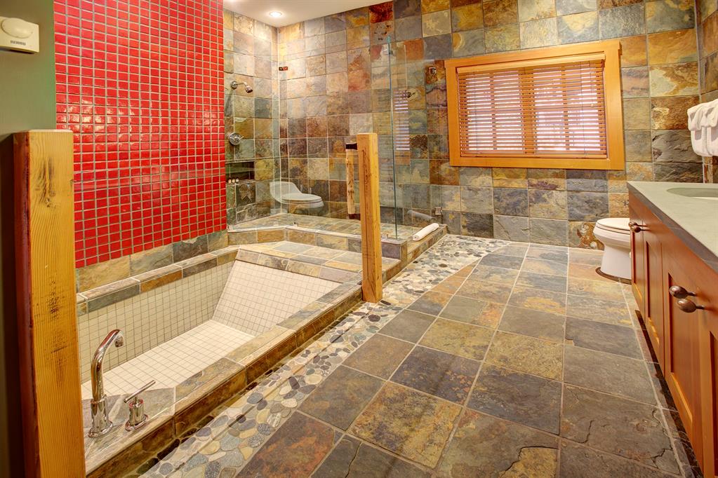 #6C – 2300 Nordic Drive