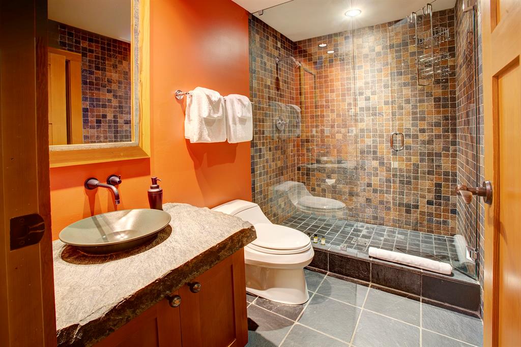 #6C – 2300 Nordic Drive