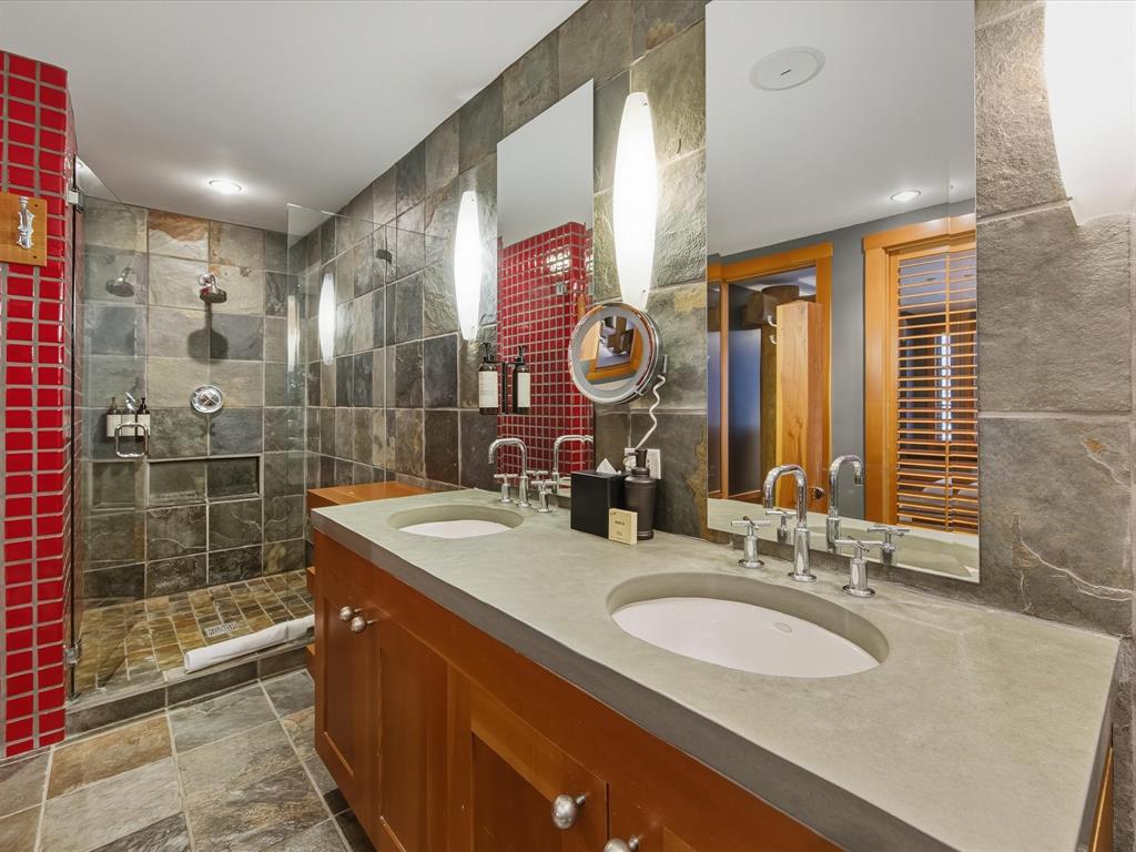 #10J – 2300 Nordic