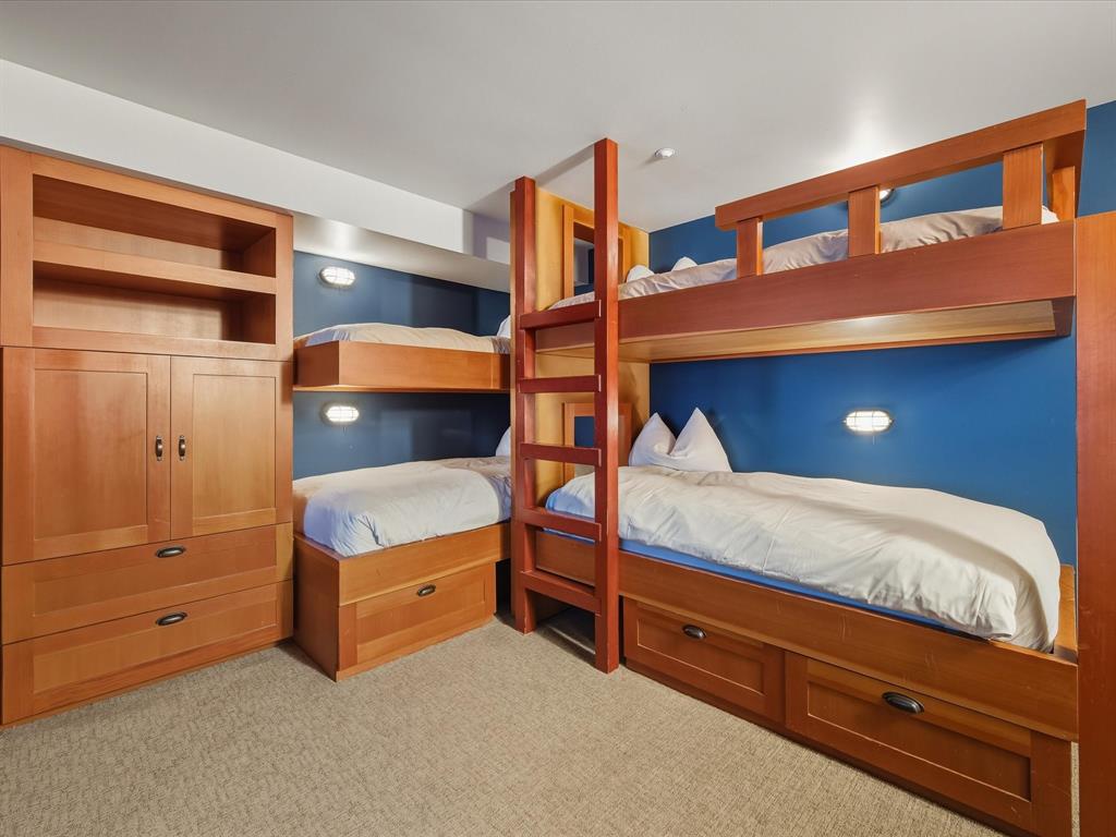 #10J – 2300 Nordic