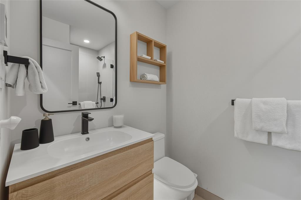 4813 Casabella Crescent