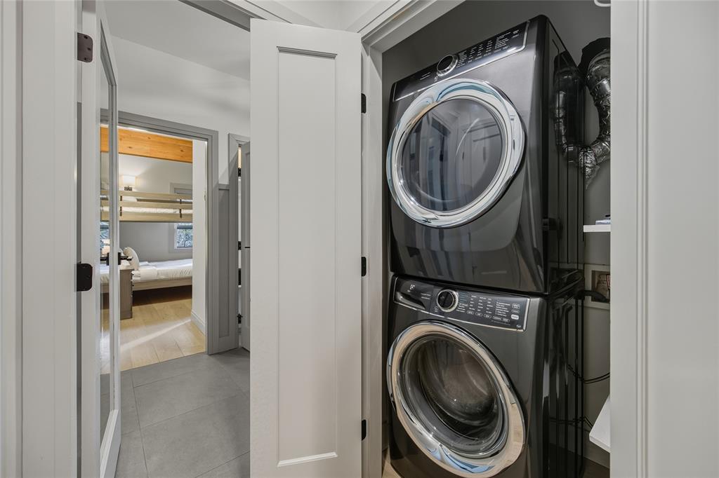 4813 Casabella Crescent