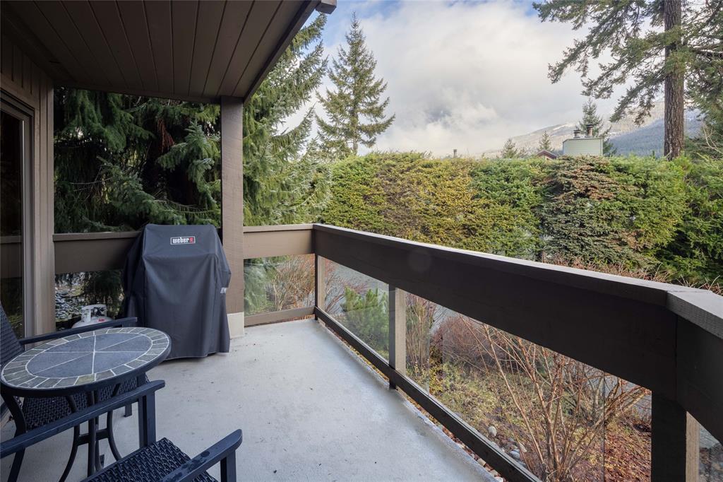 #109 – 6117 Eagle Drive