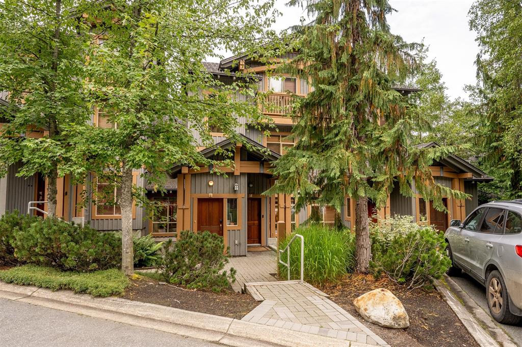 #4 – 2301 Taluswood Place