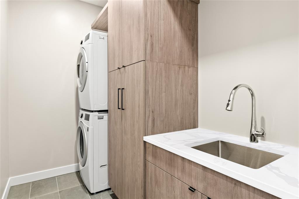 #30 – 4000 Sunstone Way