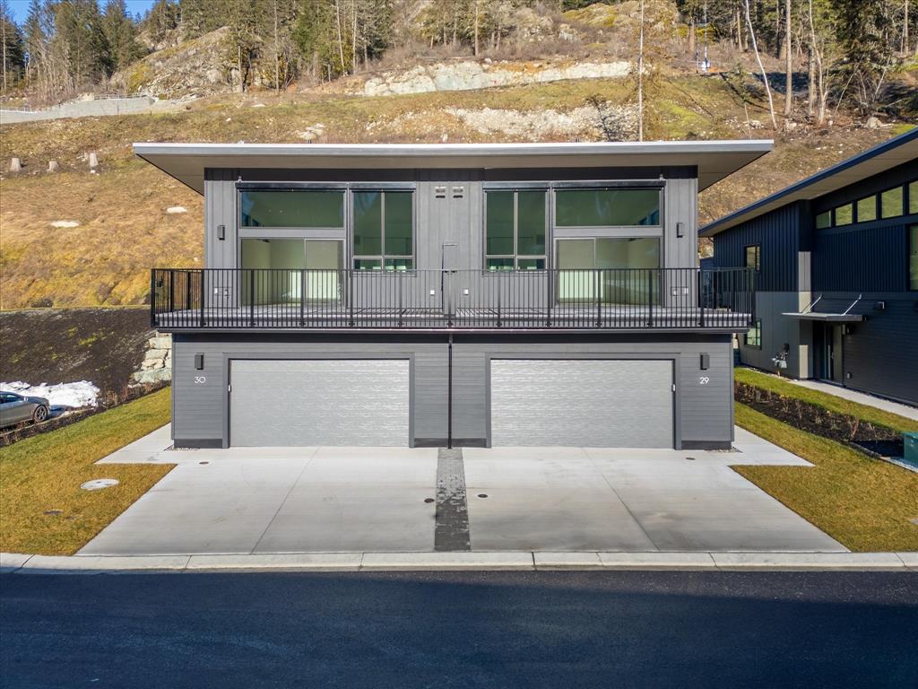 #30 – 4000 Sunstone Way