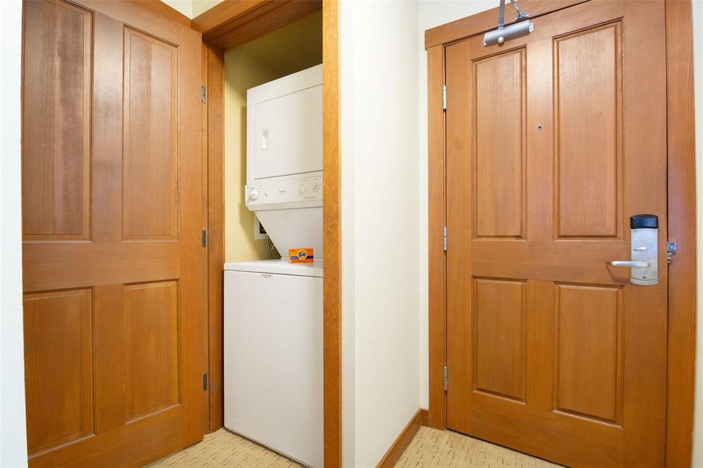 #318 G1 – 4653 Blackcomb Way