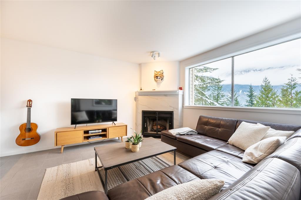 #14 – 2240 Gondola Way