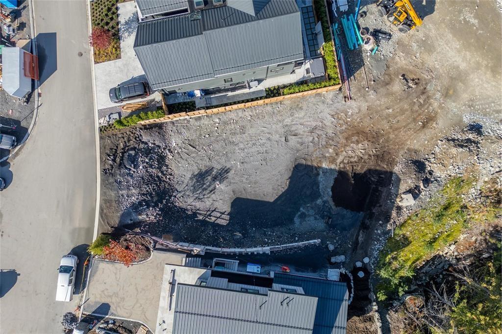 1721 River Run Place