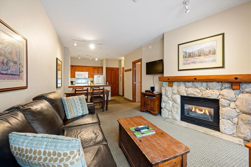 #212 – 4660 Blackcomb Way