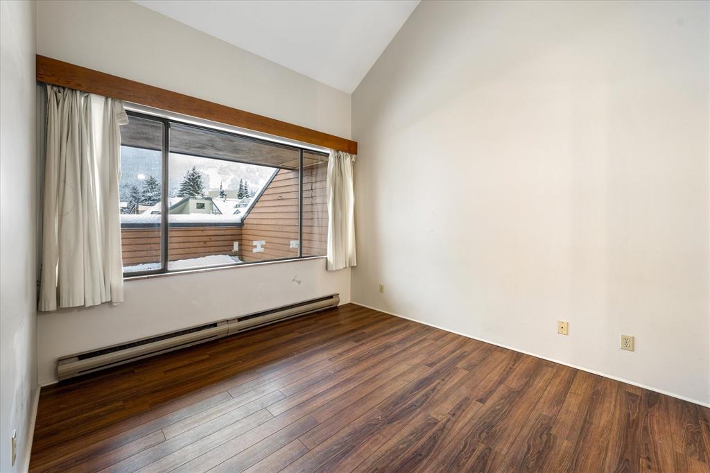 #15 – 4211 Sunshine Place