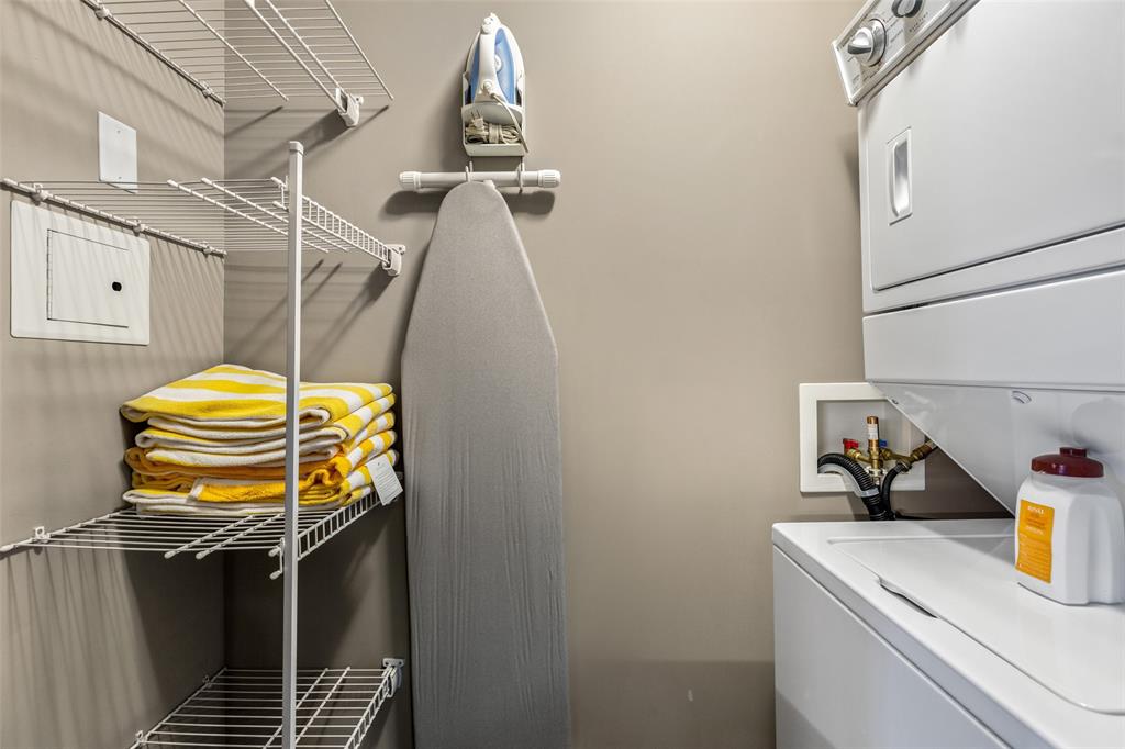 #309B – 2020 London Lane