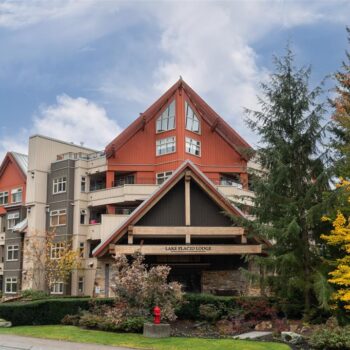 #207 – 2050 Lake Placid Road