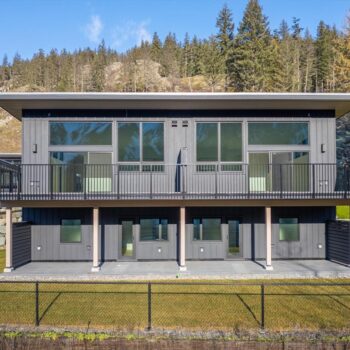 #25 – 4000 Sunstone Way