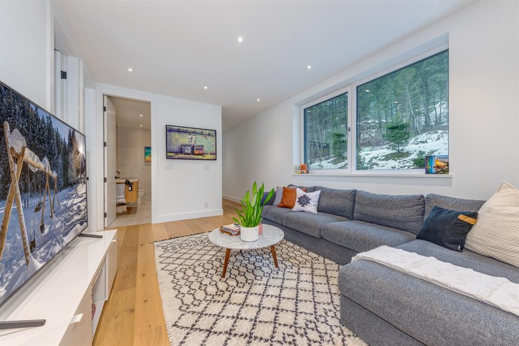 1704 Sugarloaf Place