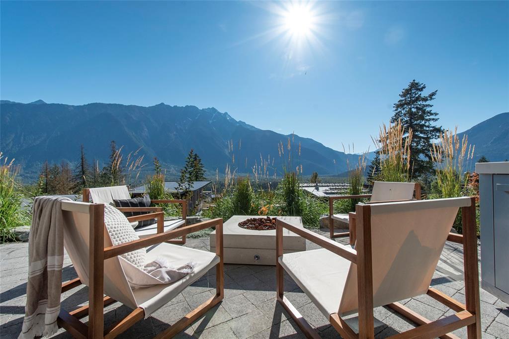 1704 Sugarloaf Place