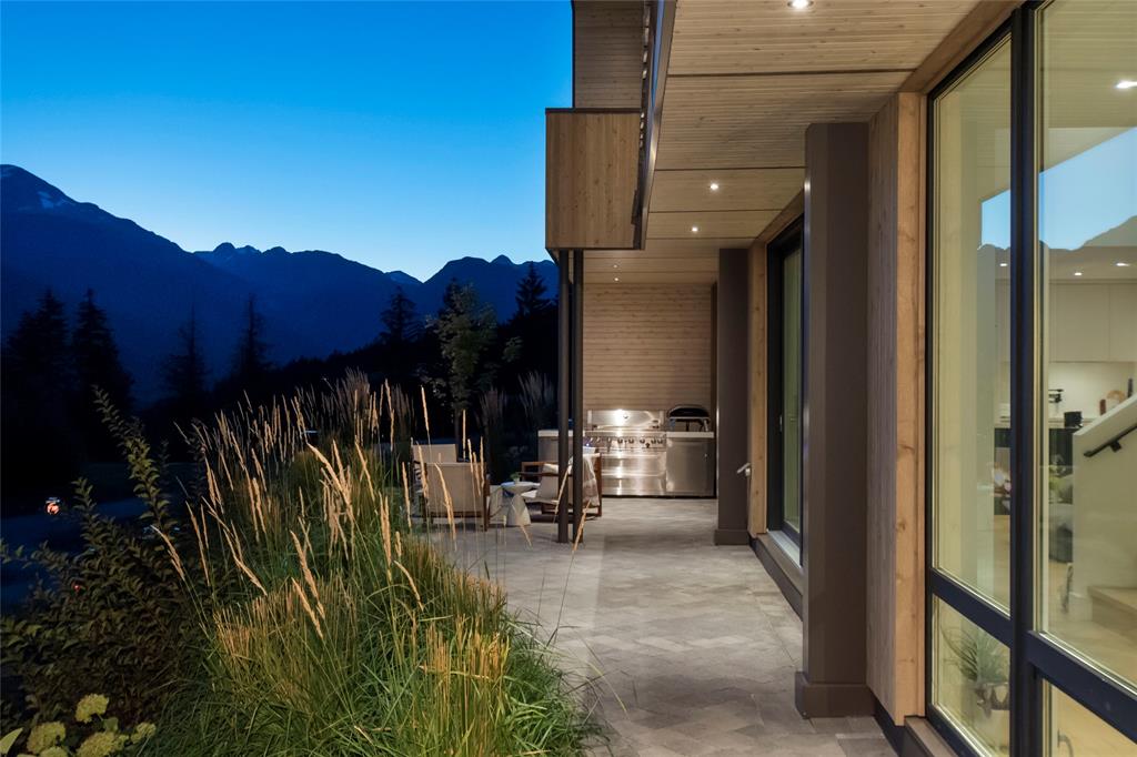 1704 Sugarloaf Place