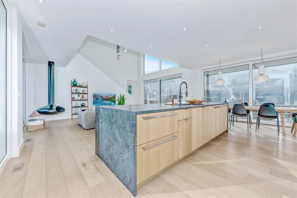 1704 Sugarloaf Place