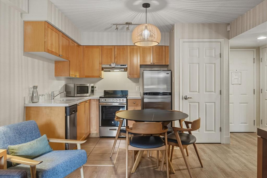 #1409 – 4308 Main Street