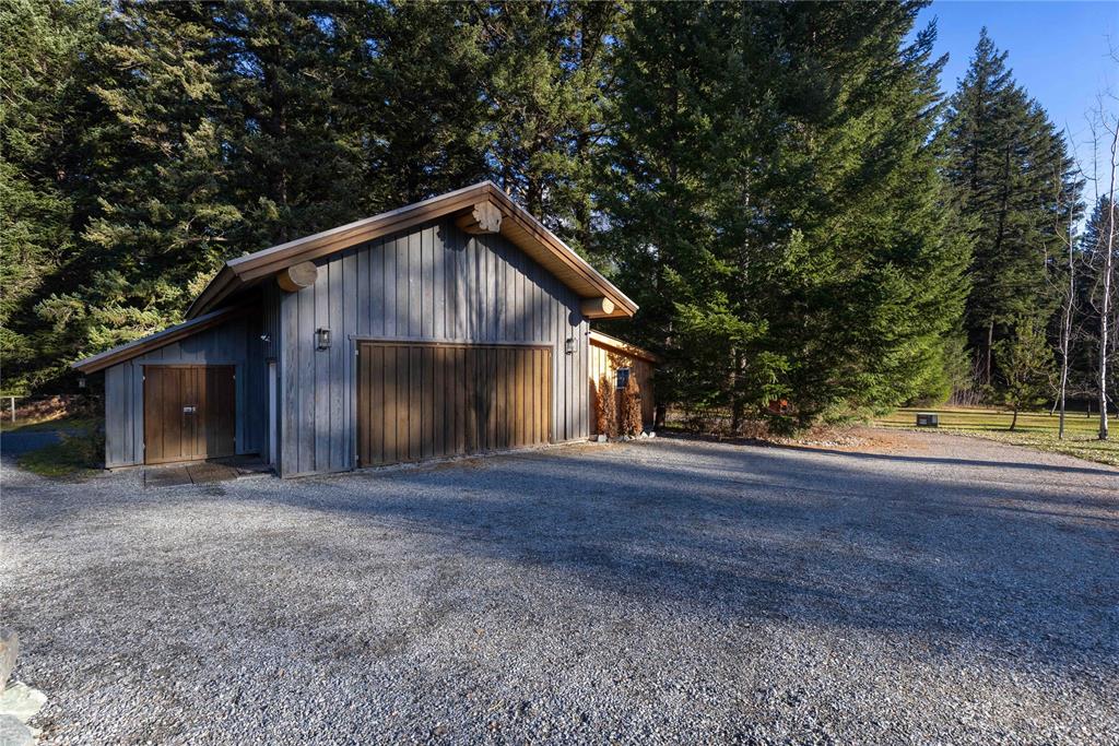 7703 Pemberton Portage Road