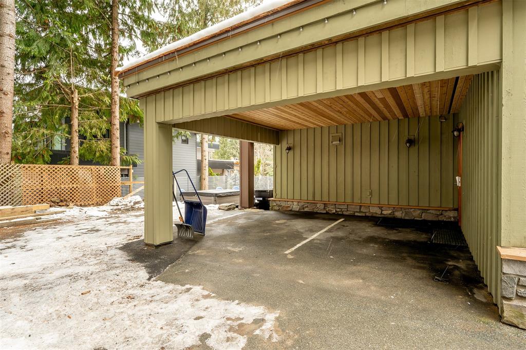 3012 Alpine Crescent